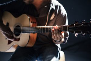 Muzyka a koncentracja: Jak dźwięki mogą zwiększyć naszą uwagę